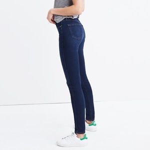 Forever 21 dark blue high waisted skinny jeans